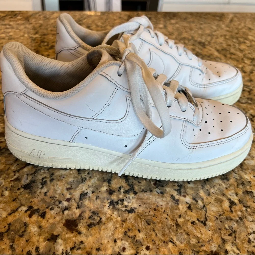 Nike Women’s Air Force 1‎ Sneaker Shoe Low White Size 7.5 DD8959-100